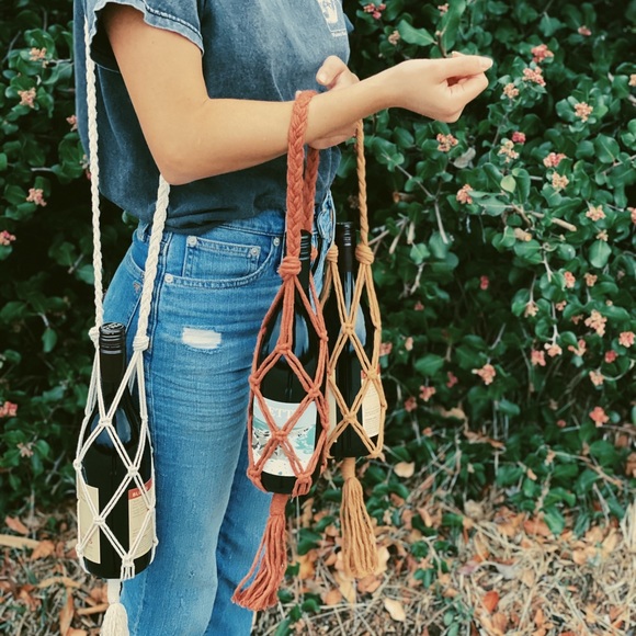 Loved By Palma macrame bottle tote / wine bag -short strap - Picture 1 of 10